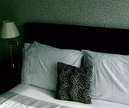 Hotel Airedale 3*