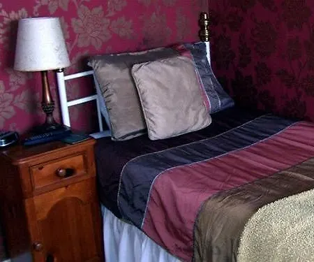 Hotel Airedale 3*